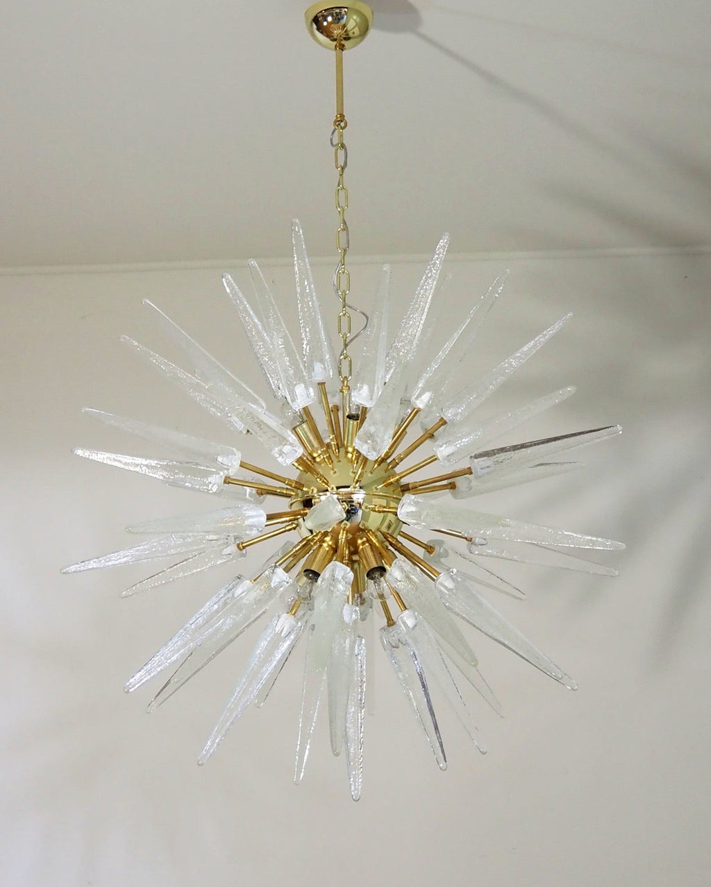 Murano Chandelier | 51 Clear Sputnik detail by Bling Lighting Studio