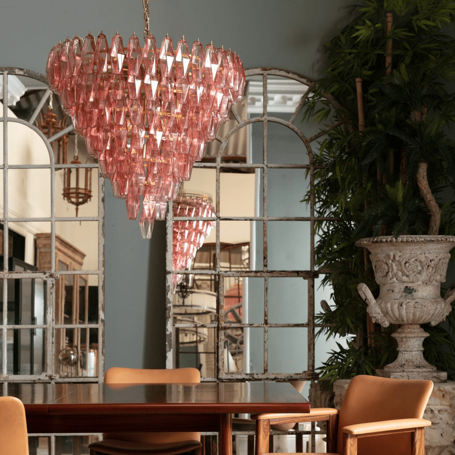 Modern Asti Murano Poliedri Chandelier detail view