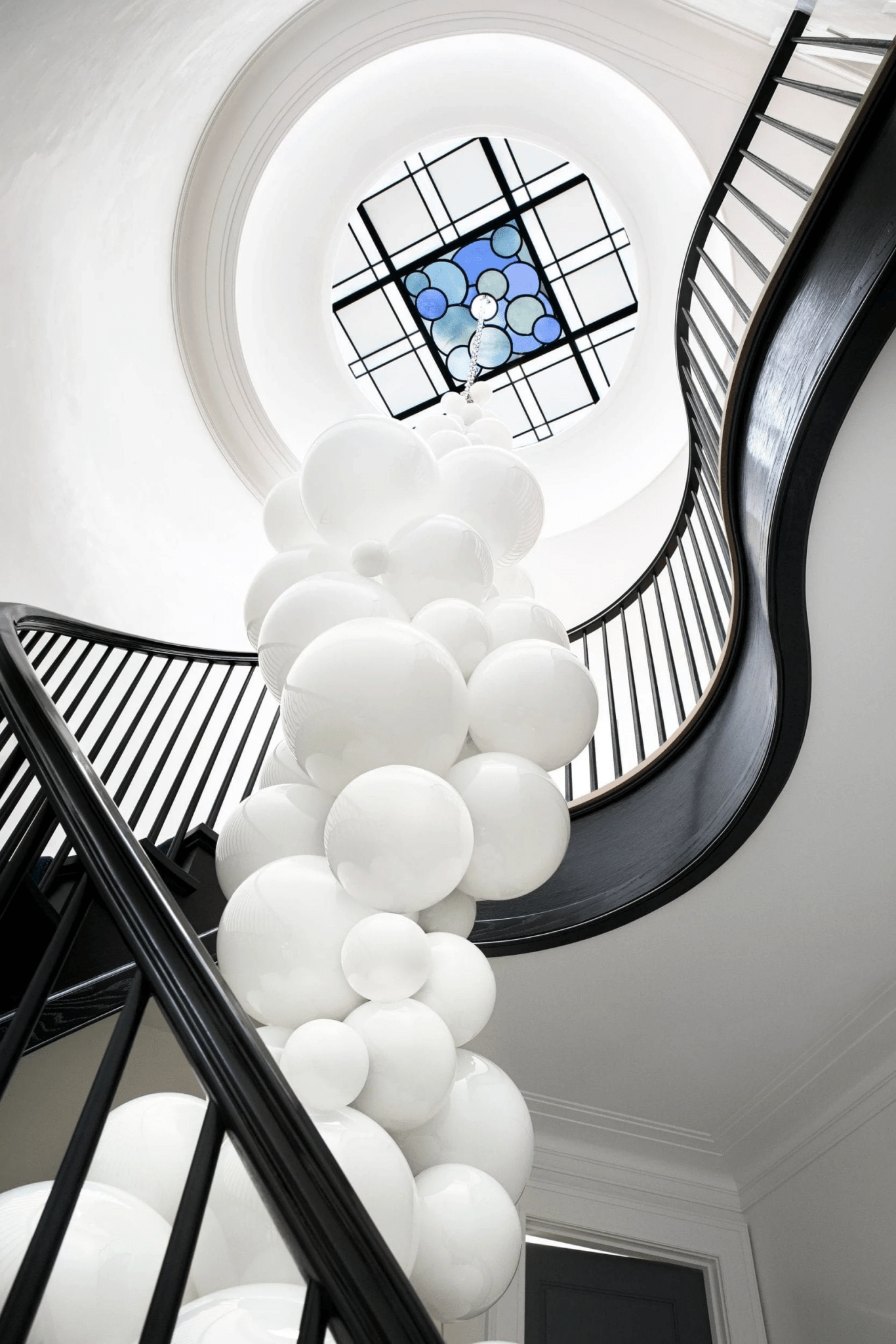 Velymo Grapetta Chandelier Glass lighting by Bling Lighting Studio