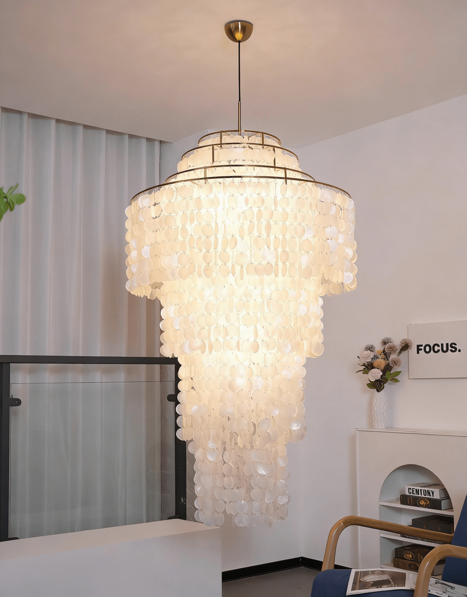 Modern Nerida Shell Chandelier product image