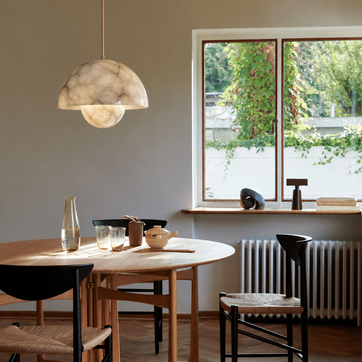 Alabaster Bud Pendant Lamp