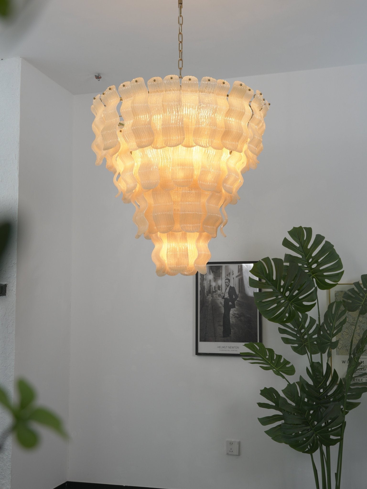 Modern Pollensa Chandelier product image
