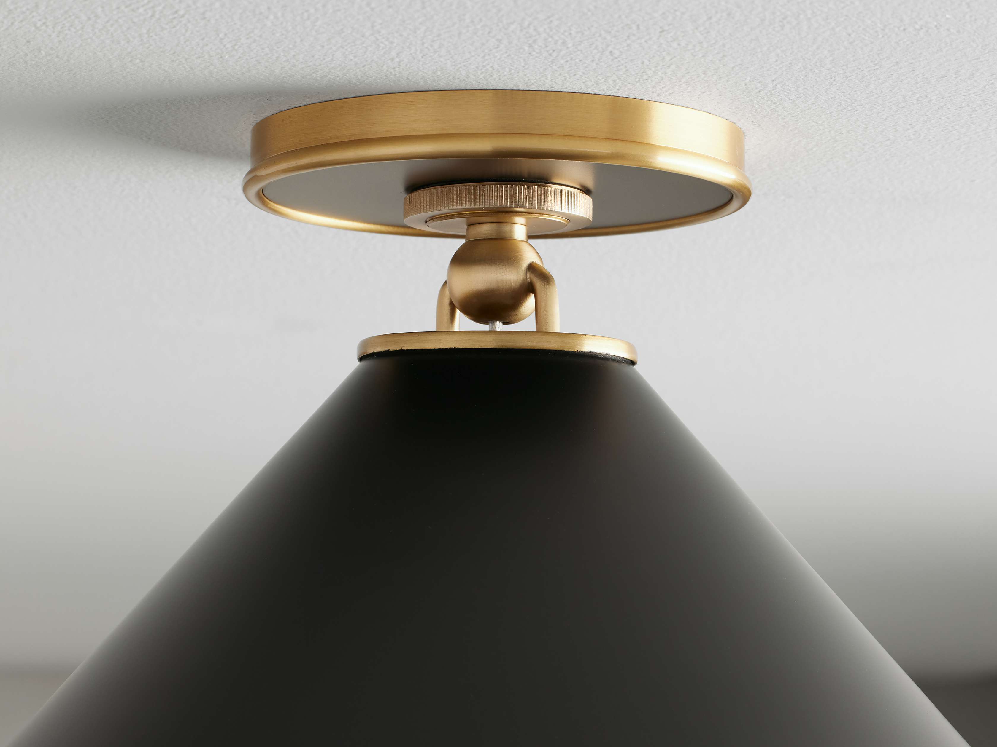 Arno Small Flushmount in Black