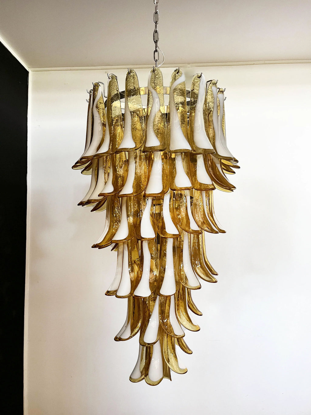 Petals Spiral Murano Amber Chandelier product image
