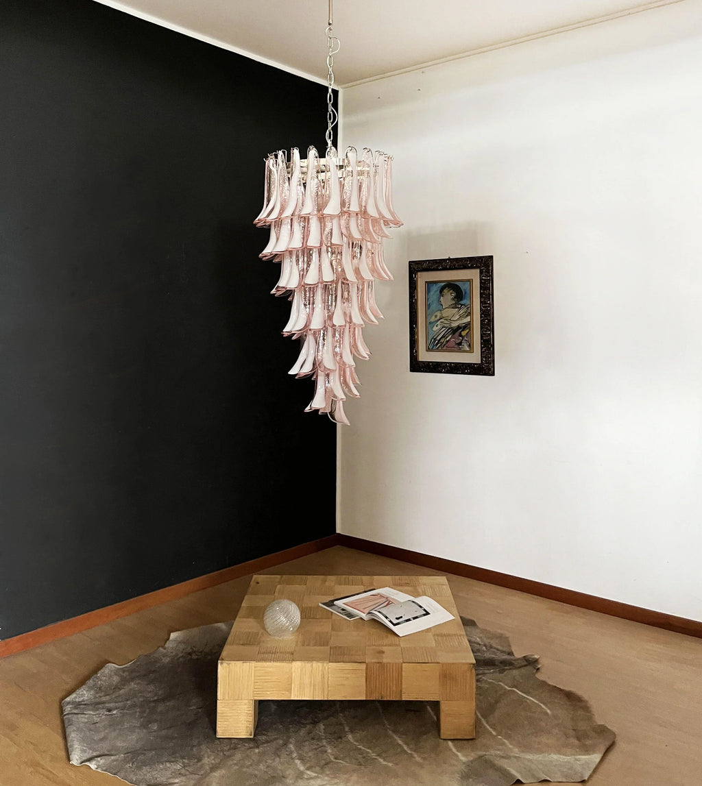 Petals Spiral Murano Pink Chandelier material and finish detail