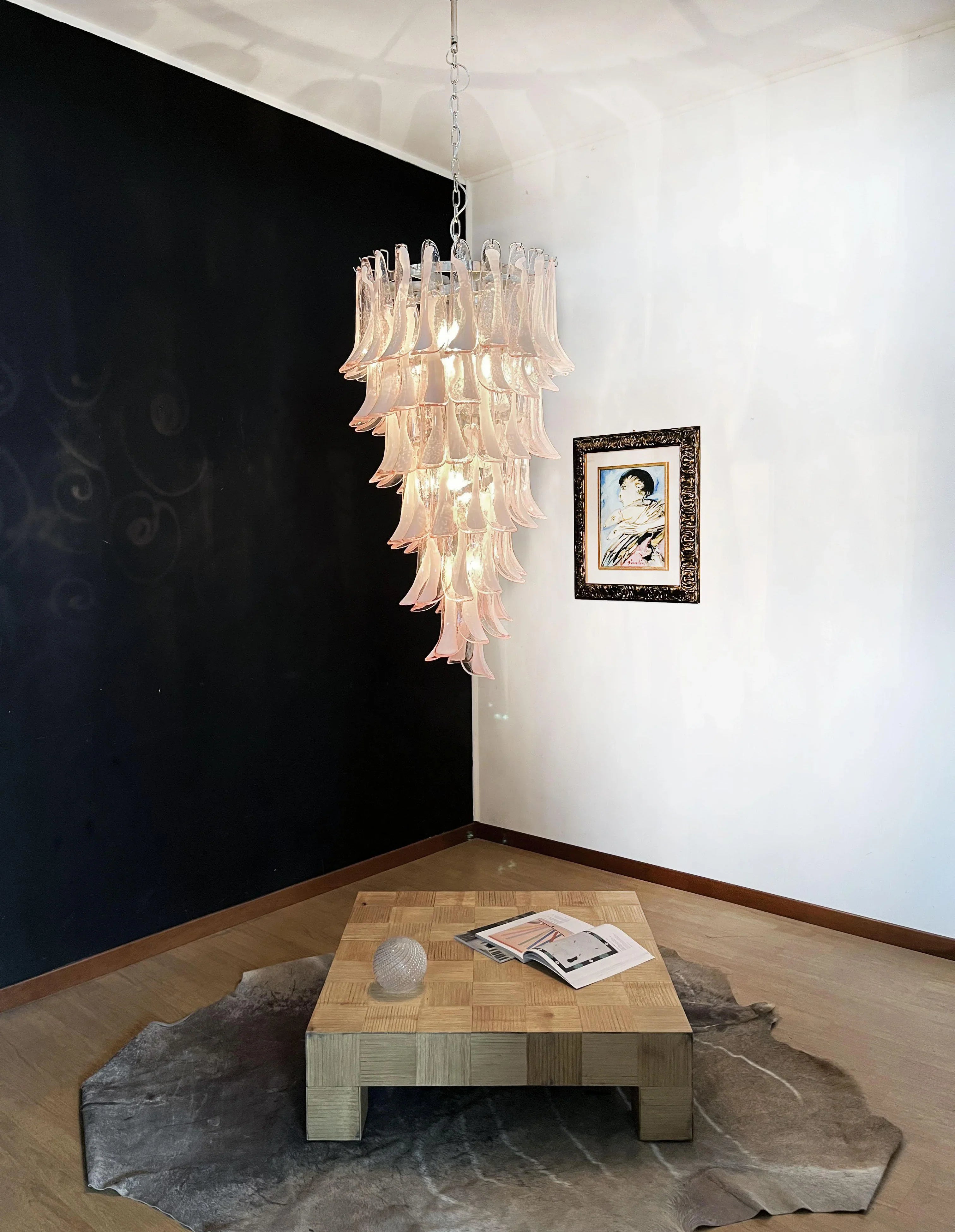 Petals Spiral Murano Pink Chandelier additional product view