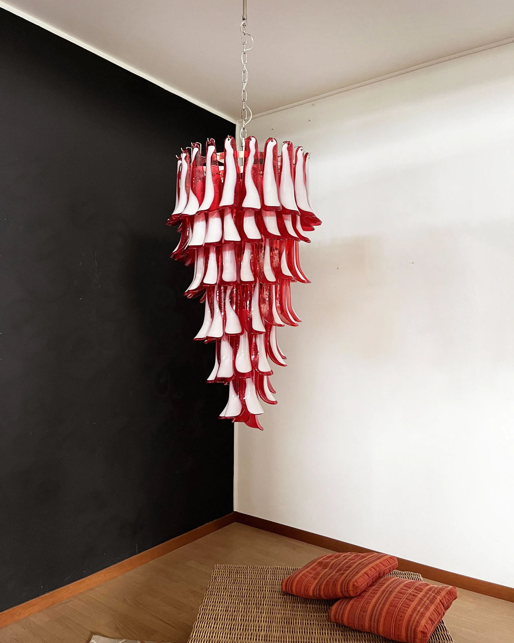 Petals Spiral Murano Red Chandelier material and finish detail