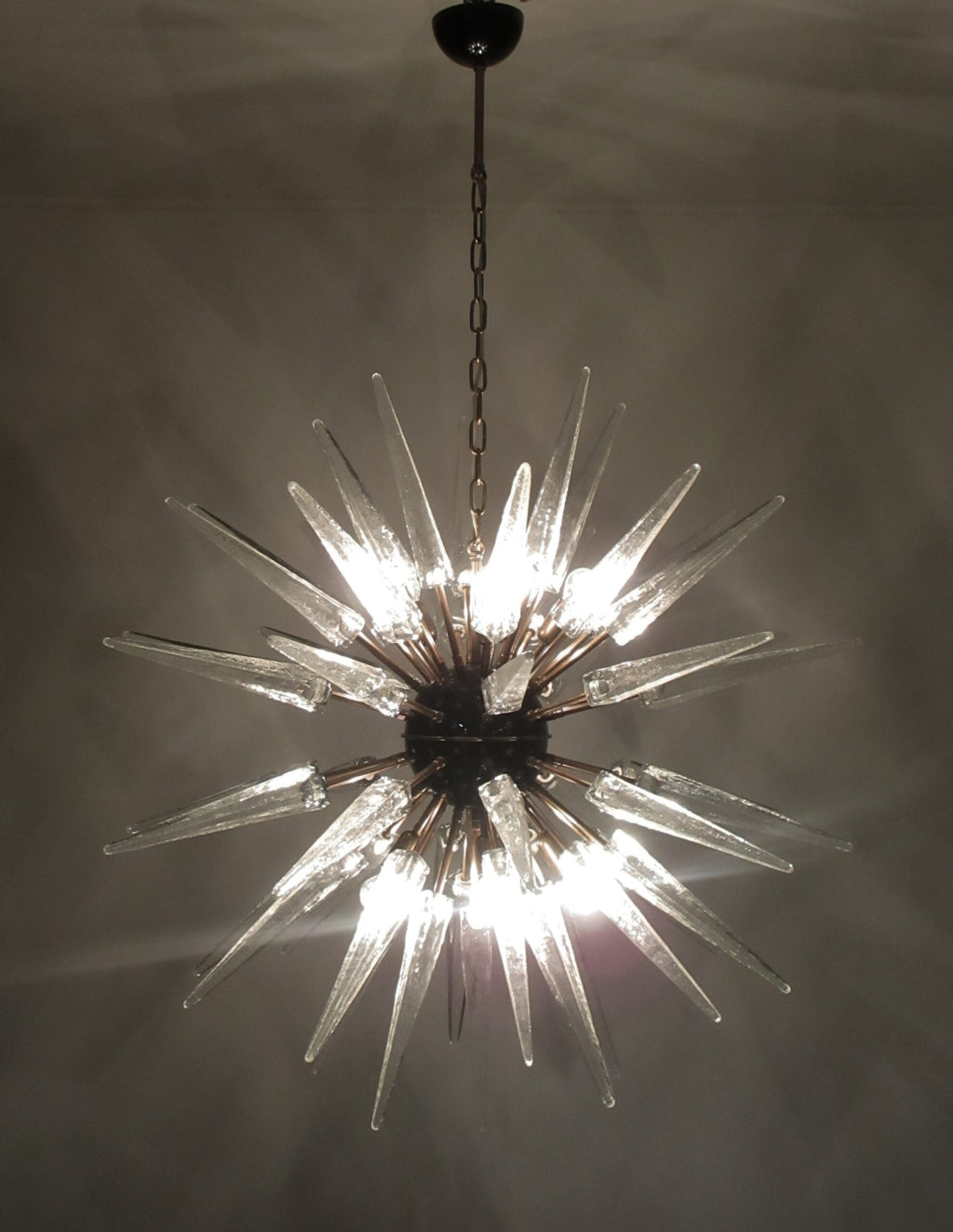 Murano Chandelier | 51 Clear Sputnik detail by Bling Lighting Studio