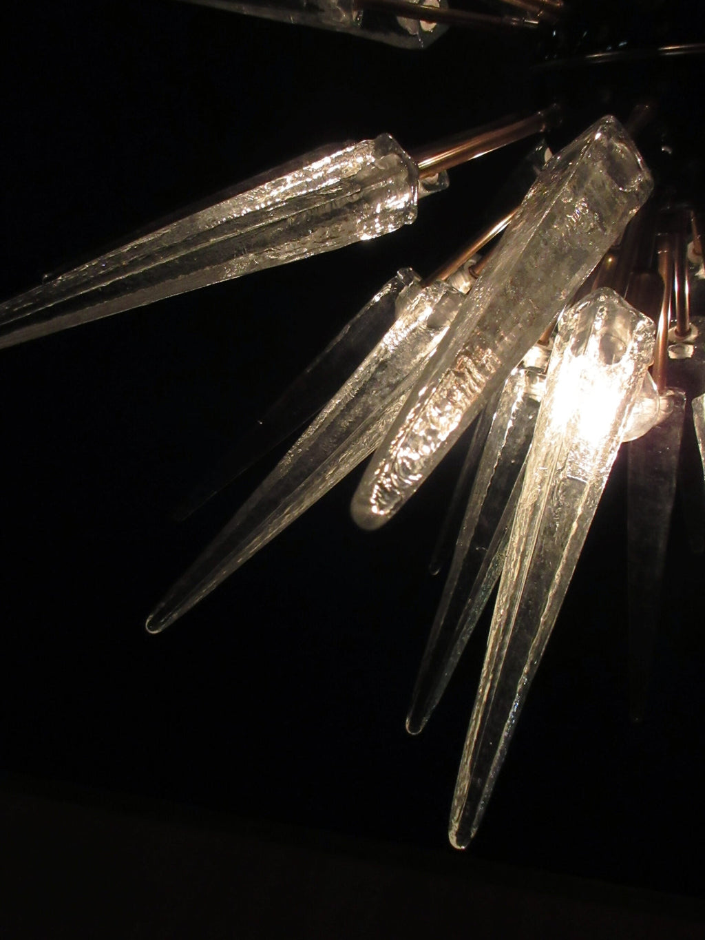 Murano Chandelier | 51 Clear Sputnik detail by Bling Lighting Studio