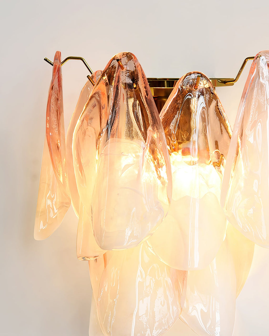 Fuchsia Wall Lamp