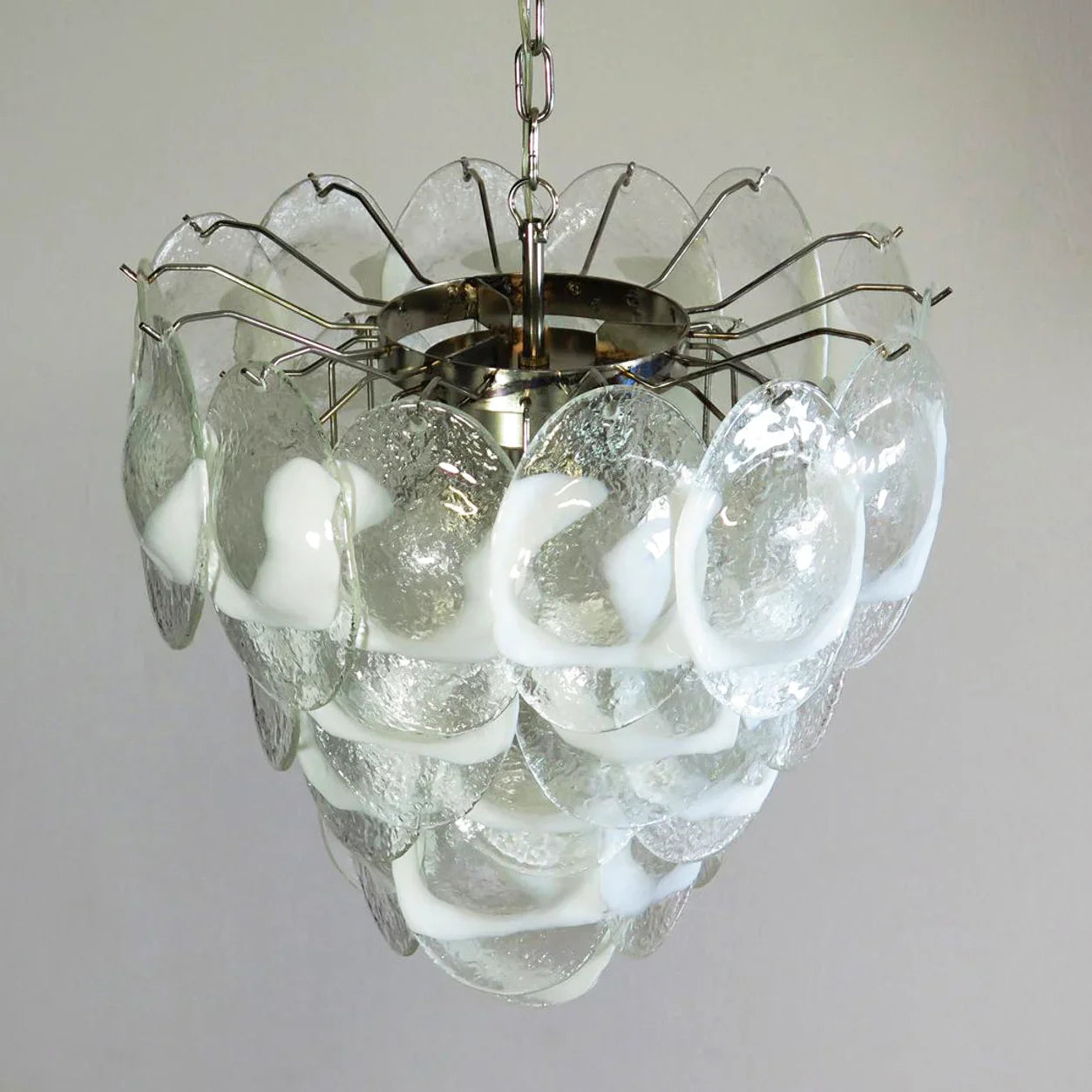 Mazzega Murano Transparent White Glasses Chandelier material and finish detail