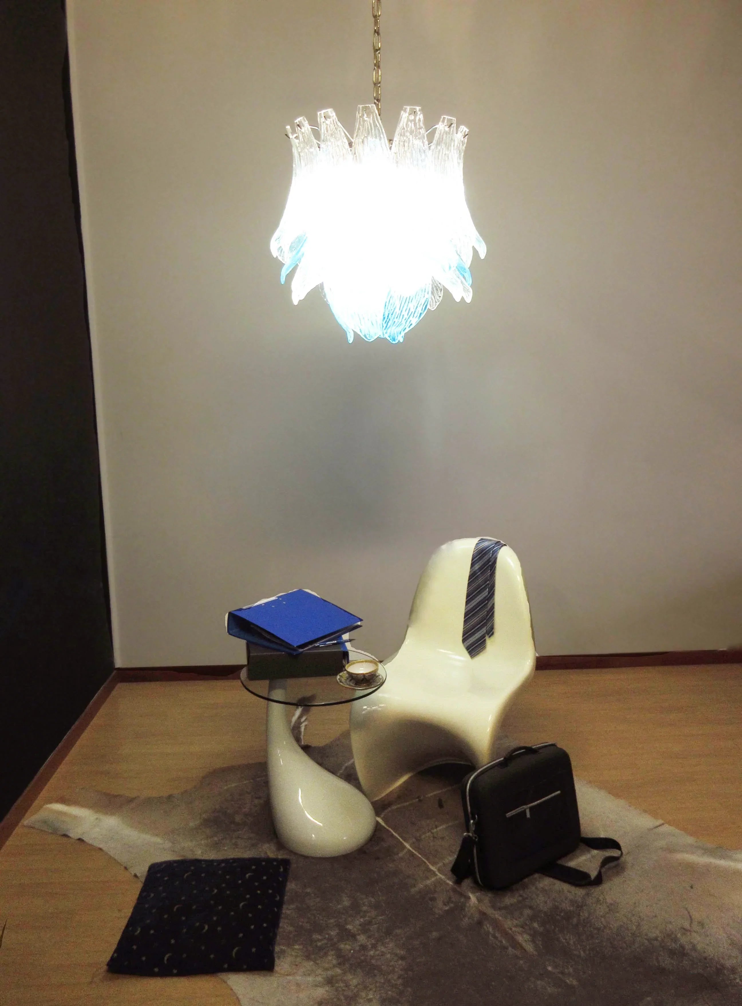 Vintage Murano Transparent Blue Glass Chandelier material and finish detail