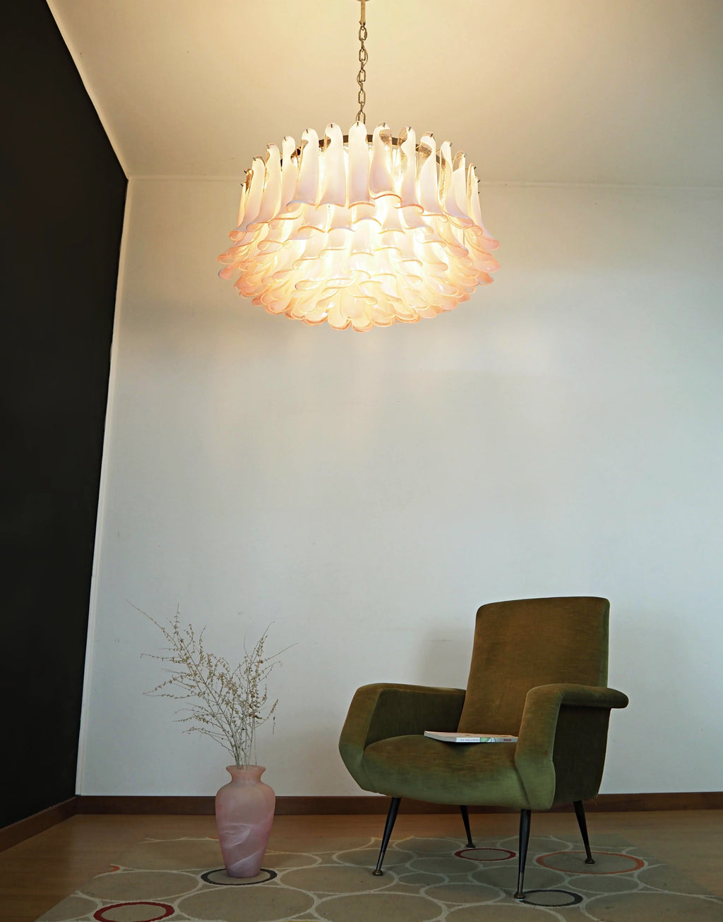 Murano Pink Glass Petal Chandelier material and finish detail