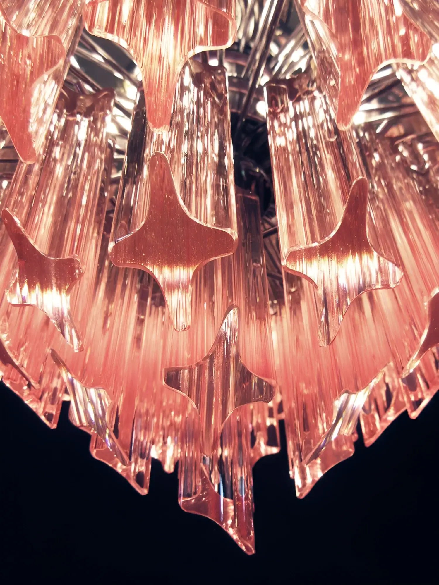 Murano Quadriedri Prisms Pink Chandelier product image