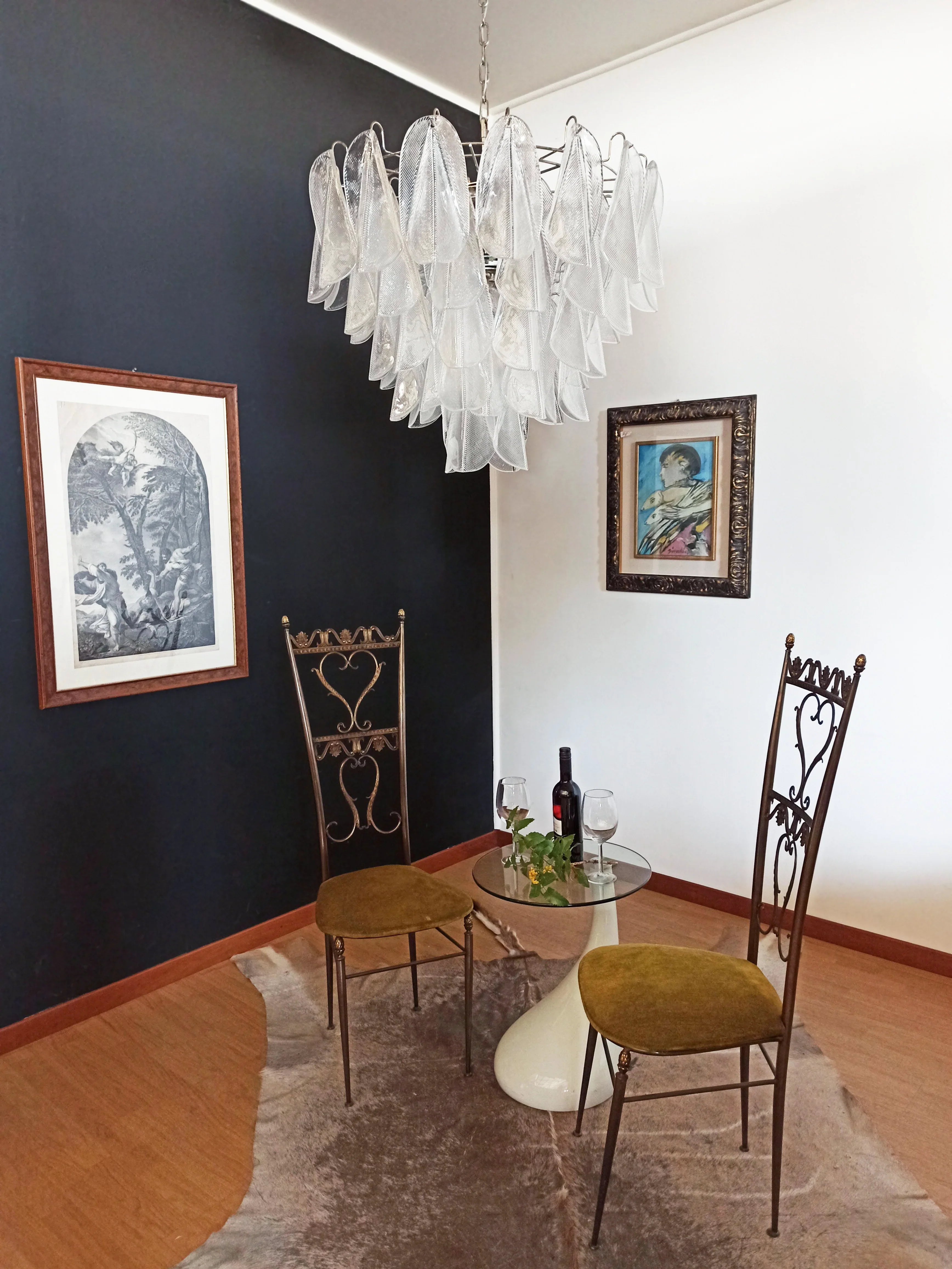 Murano Glass Leaves Transparent Chandelier material and finish detail