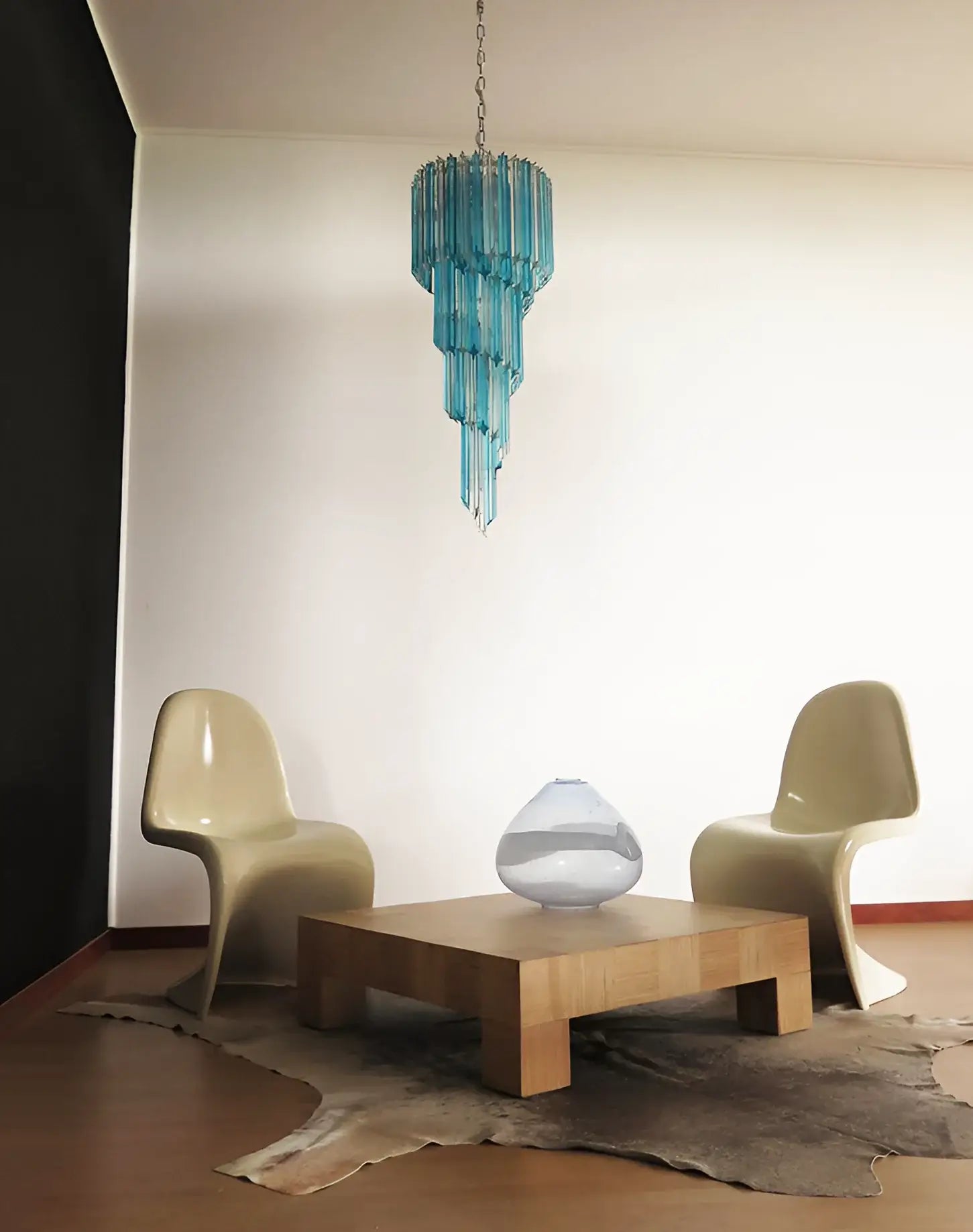 Murano Spiral Transparent Blue Prism Glass Chandelier material and finish detail