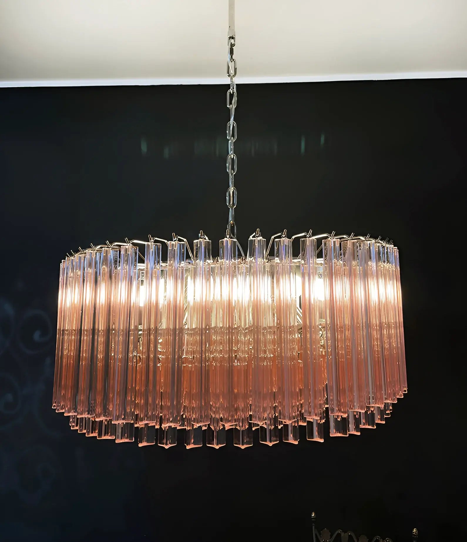 Murano Triedri Round Prisms Pink Chandelier product image