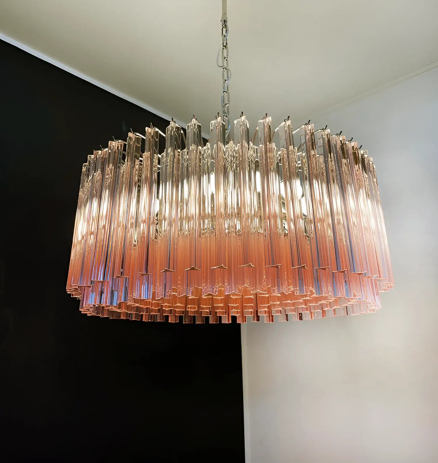 Murano Triedri Round Prisms Pink Chandelier product image