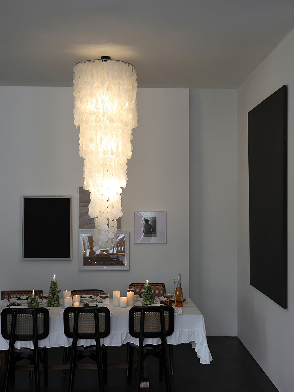 Modern Nerida Shell Chandelier material and finish detail