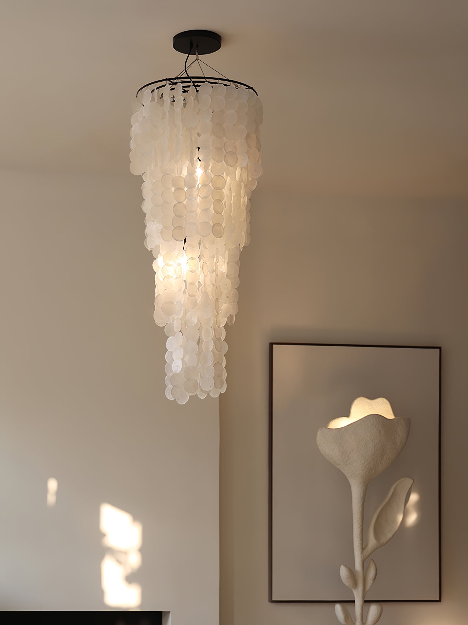 Modern Nerida Shell Chandelier product image