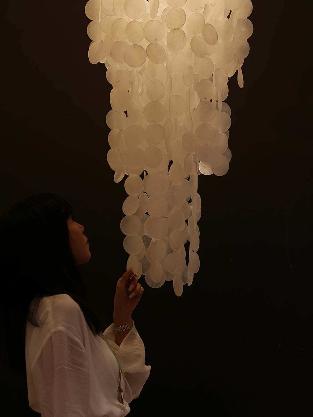 Modern Nerida Shell Chandelier product image