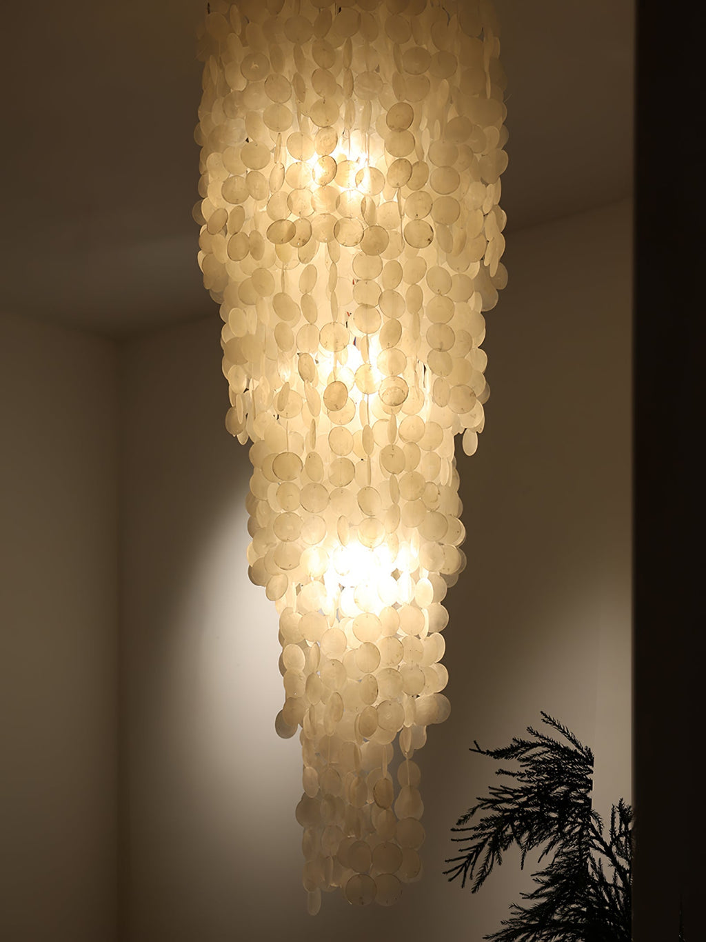 Modern Nerida Shell Chandelier product image