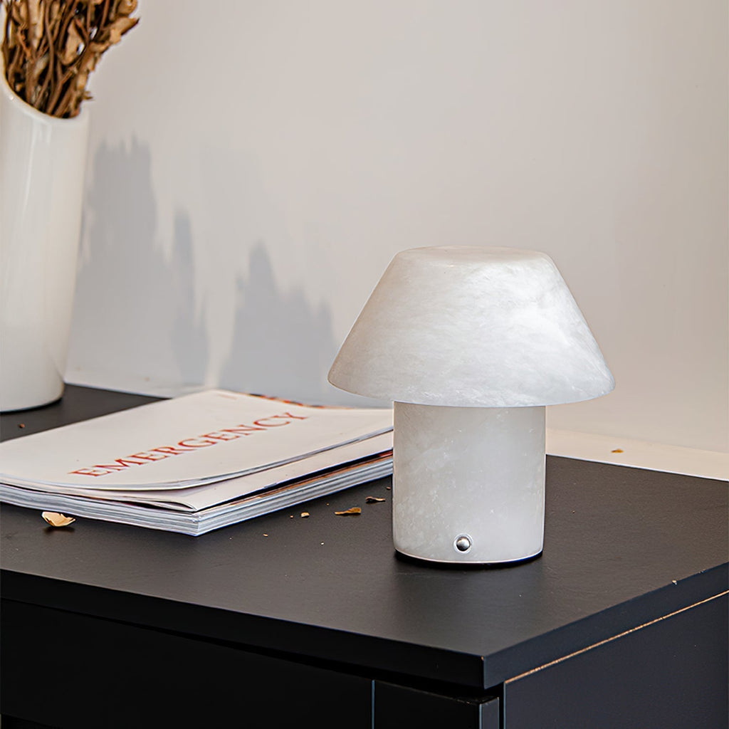Parachilna Petra Alabaster Table Lamp