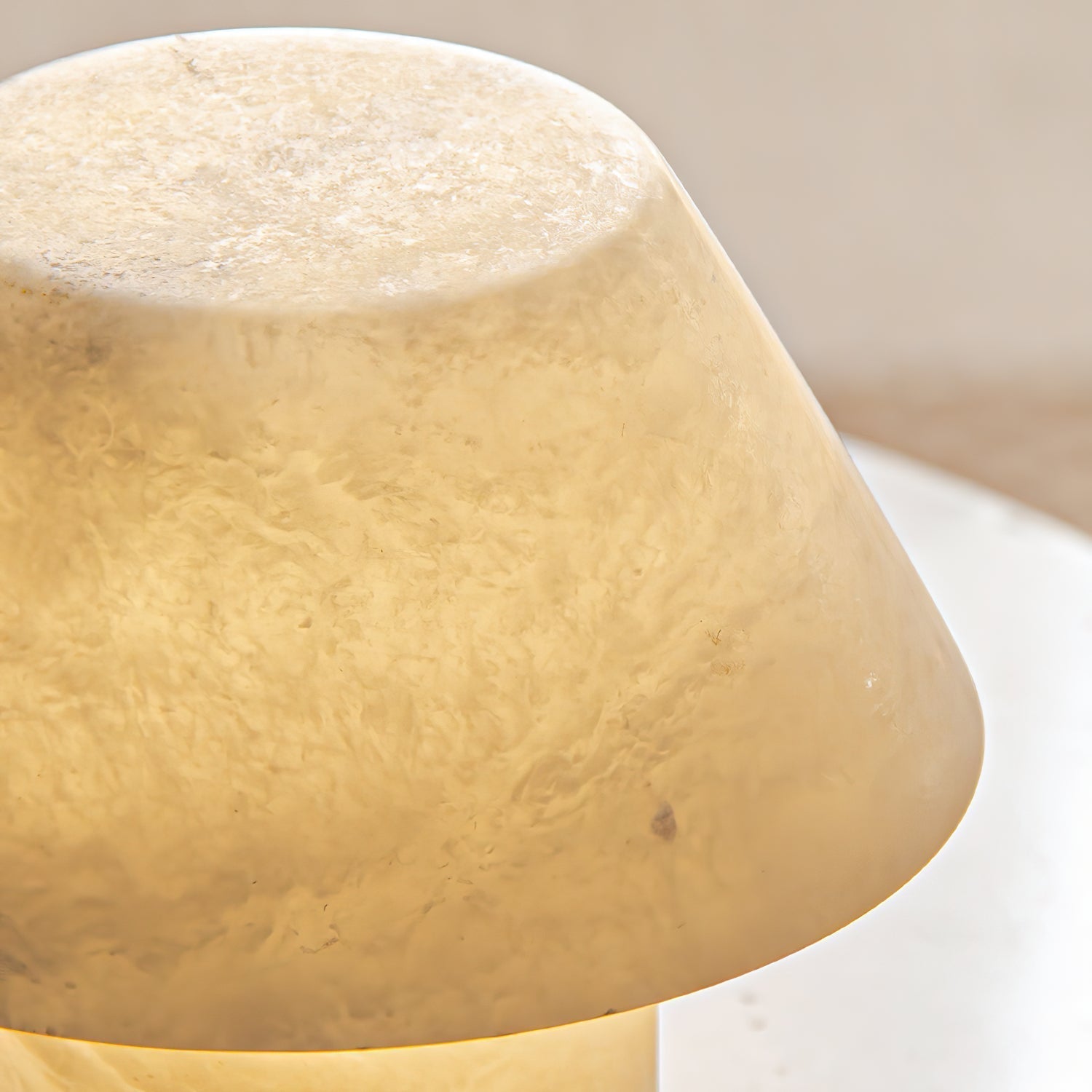 Parachilna Petra Alabaster Table Lamp