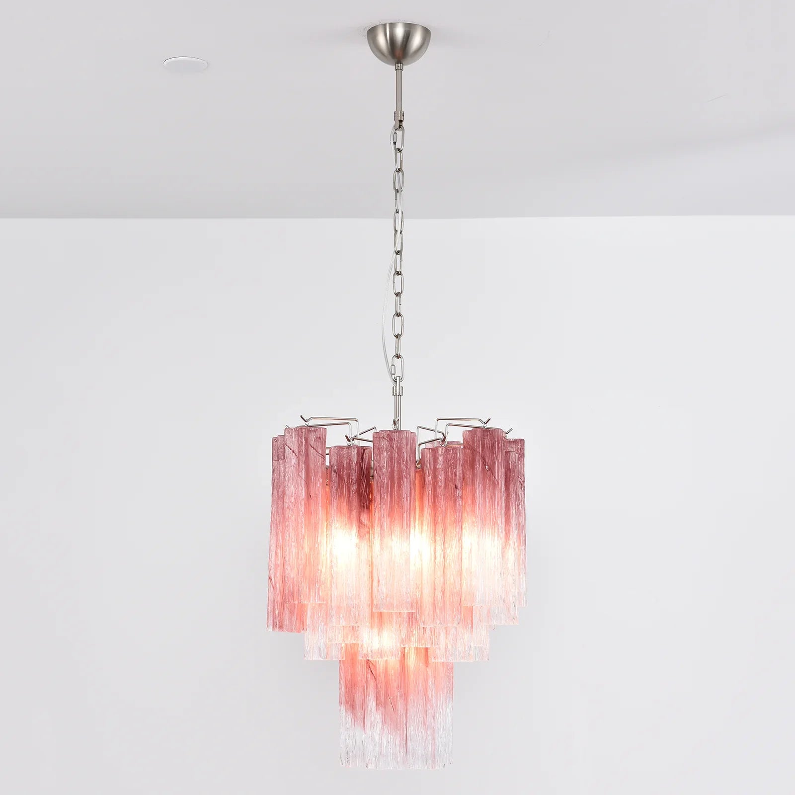 Gradient Red Murano Glass Tube Chandelier material and finish detail