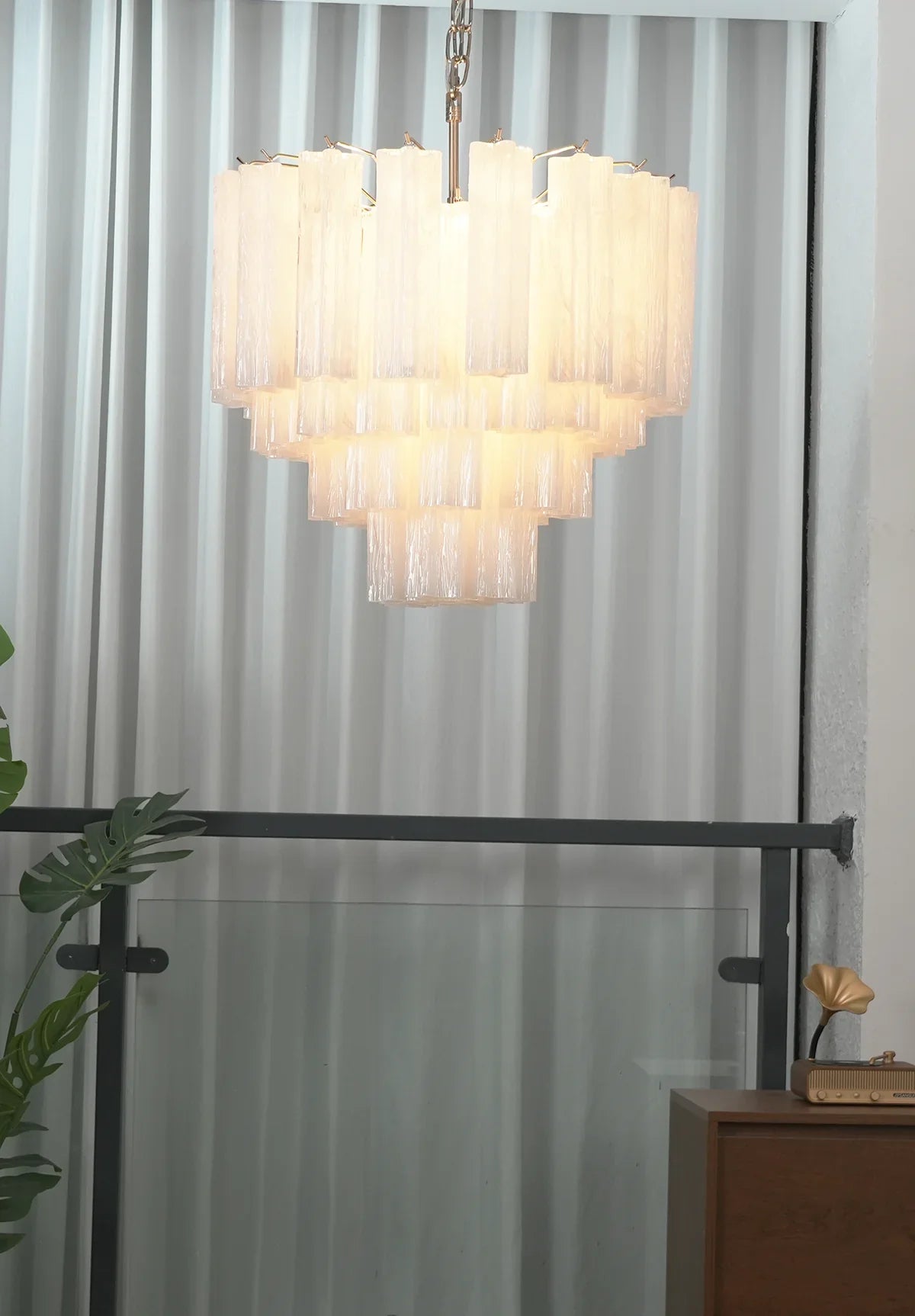 Star Shaped Tube White Clouds Glass Chandelier material and finish detail