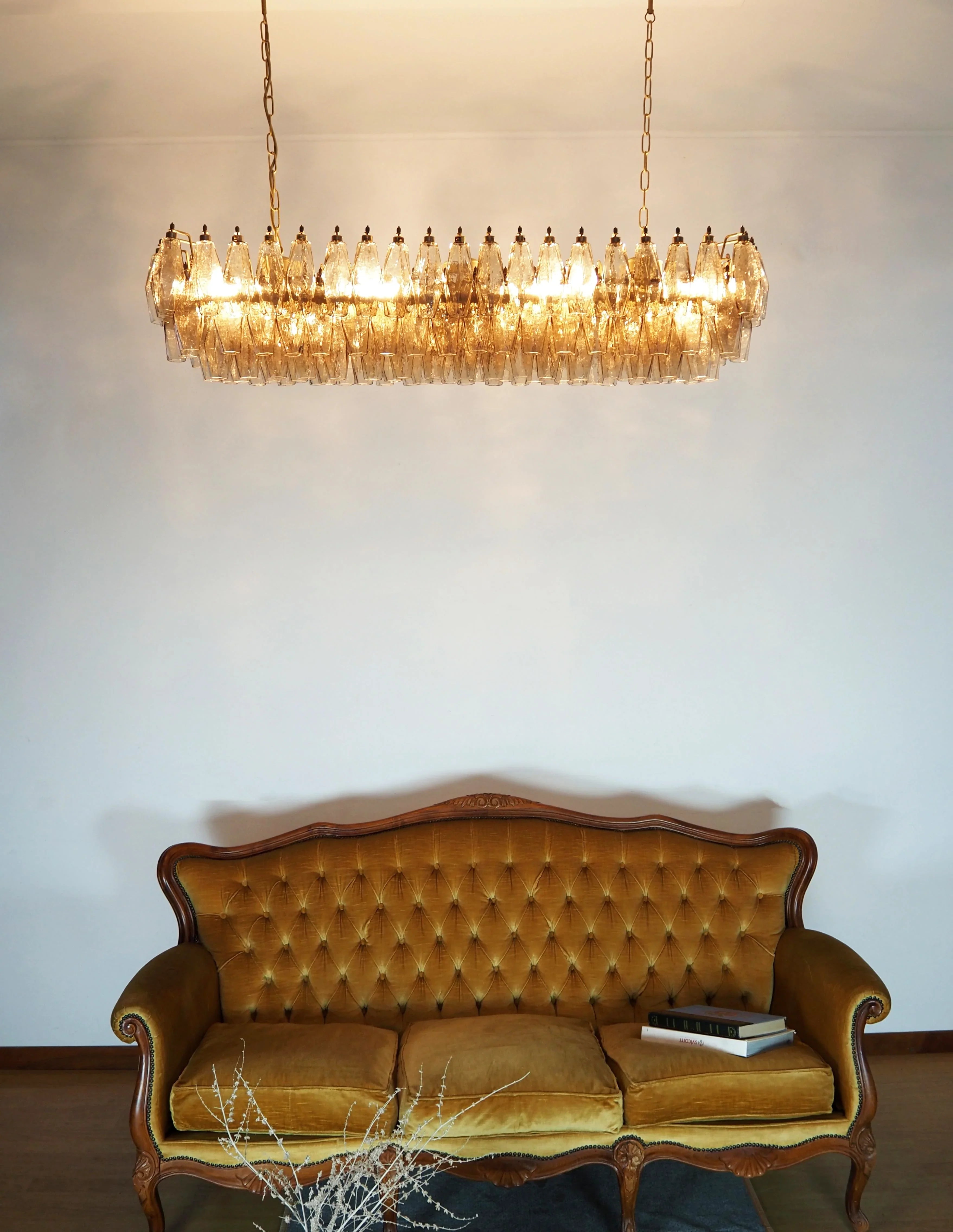 Elegant Smoked Murano Poliedri Chandelier material and finish detail