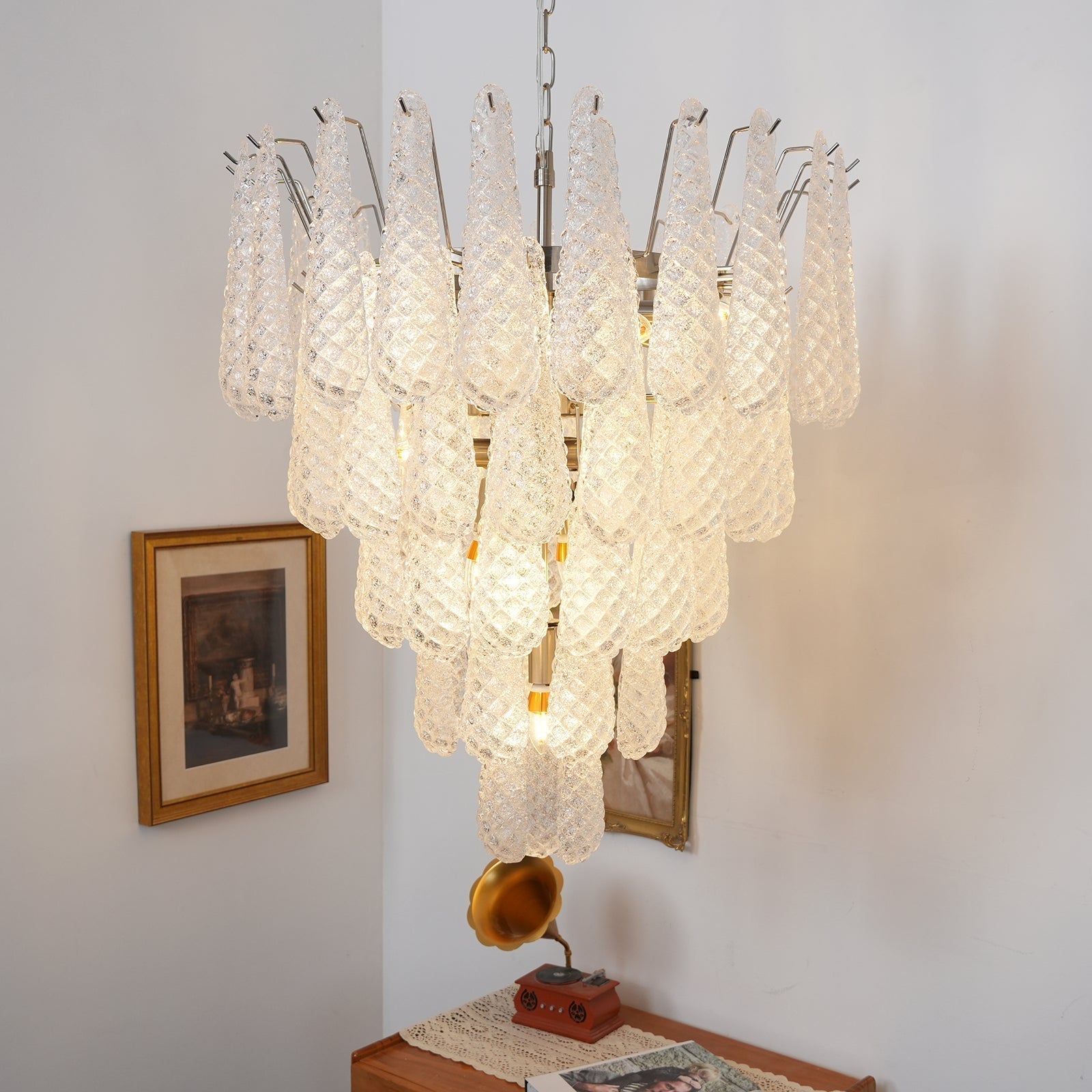 Exquisite Murano Glass Dewdrop Chandelier material and finish detail