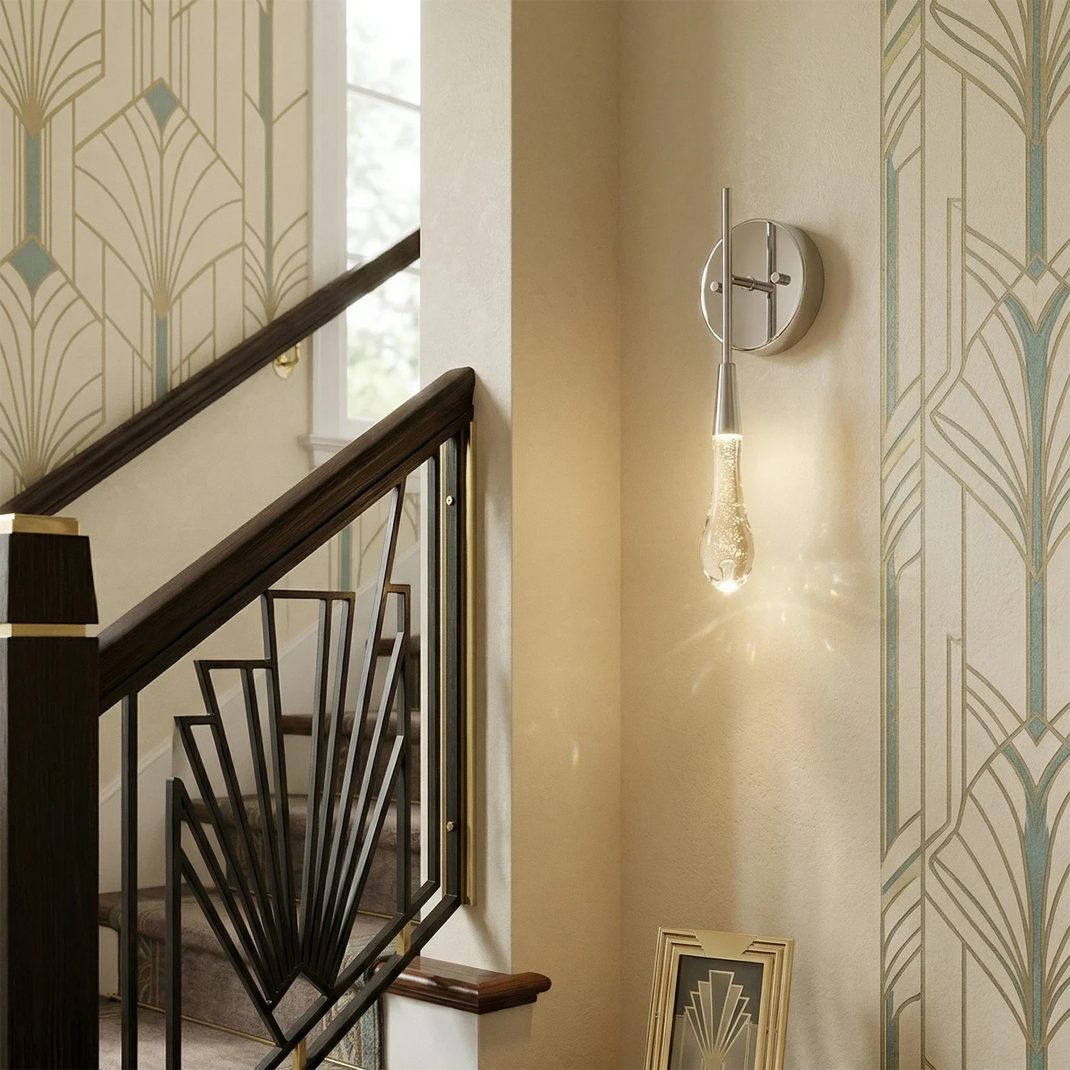 Raindrop Glass Solitaire Wall Lamp